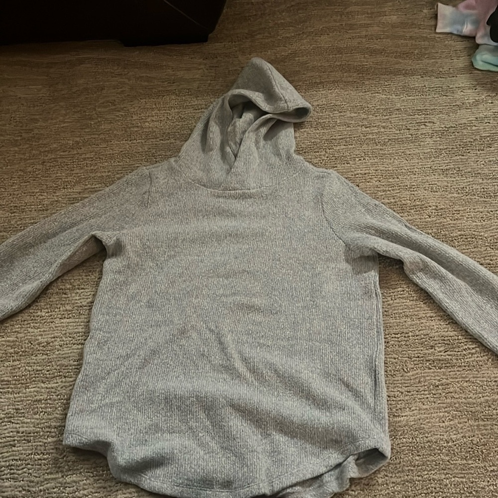 LOFT gray sweater. size medium. never worn.